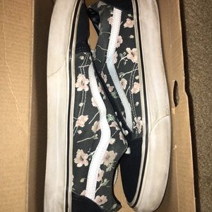 OLD SKOOL FLORAL VANS